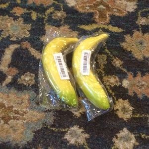 Two Realistic Yellow And Green Bananas
